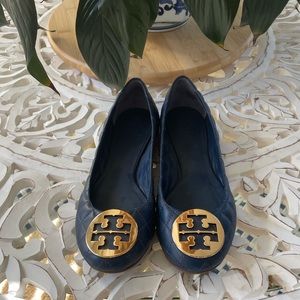 Tory Burch navy + gold flats 9M